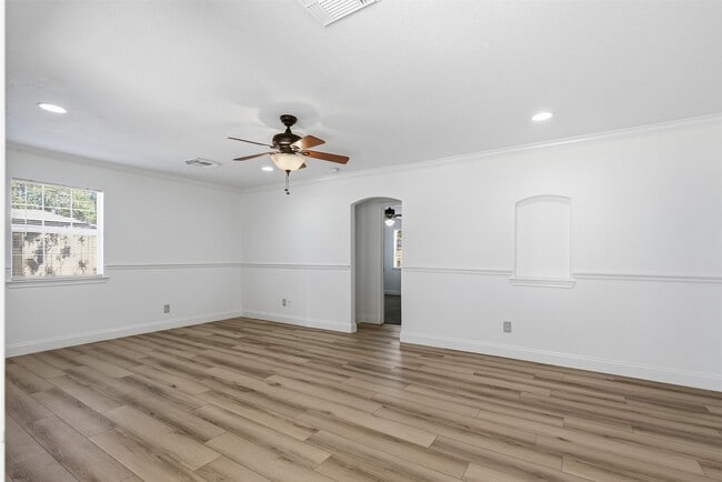 Photo - 1418 Thomas Ave