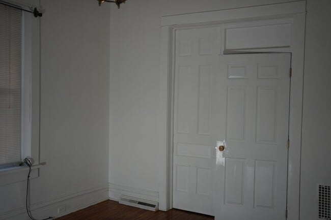 Photo - 660 Oak Hill Ave Unit 1 (Bottom)