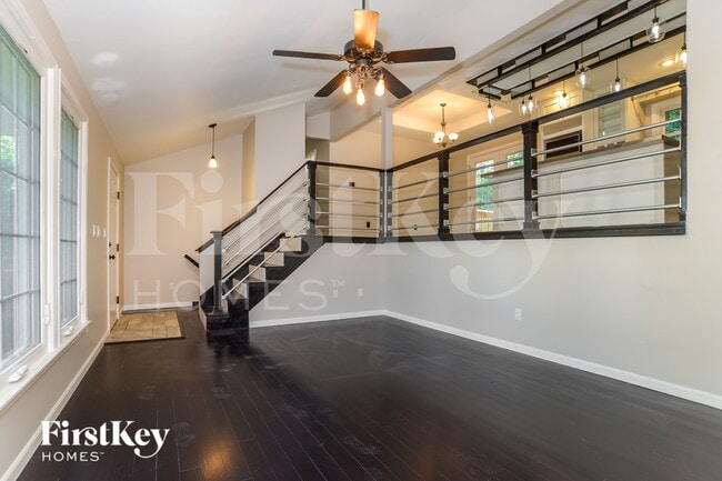 Photo - 8705 N Wayland Ave