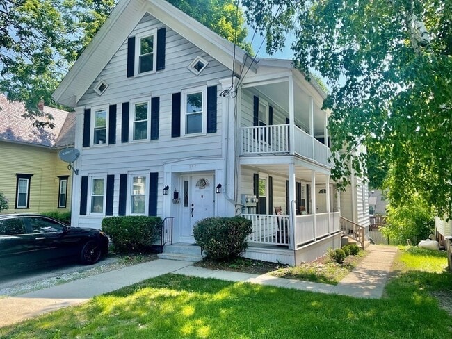 Building Photo - 157 Woodland Ave Unit 2
