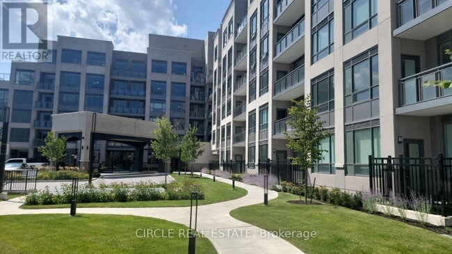 Photo - 2075 King Rd Unité 343