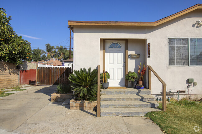 Building Photo - 9726 Mercedes Ave Rental
