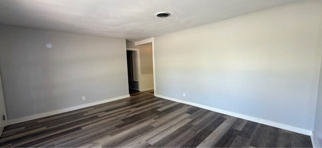 Photo - 3058 Boswell Dr NW