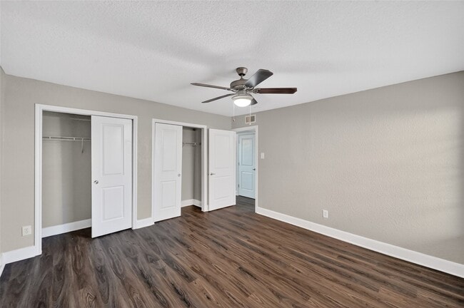 Photo - 4101 E NASA Pkwy Unidad 203