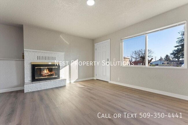 Photo - 4460 Circle Pl NE Unit 2