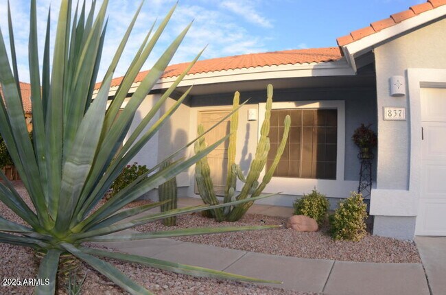 Photo - 837 N Sailors Way