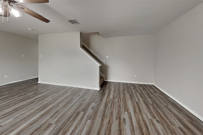 Photo - 1806 Usher Ct