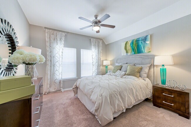 Latigo at Eagle Pass Bedroom