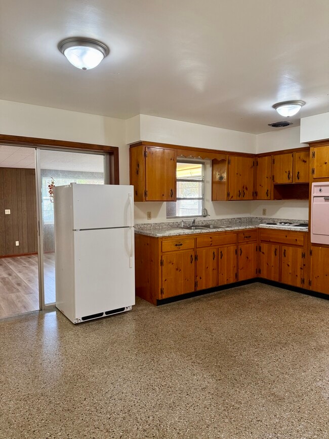 Photo - 1330 Morningside St