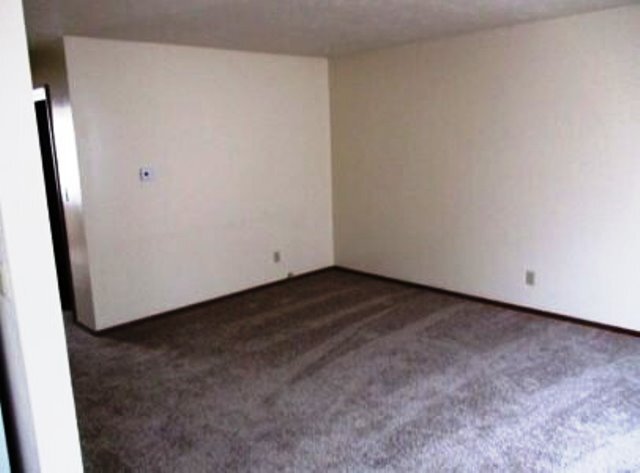 Photo - 107 W Shelbourne Dr