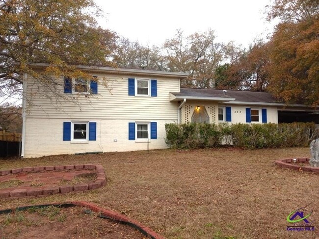 Photo - 212 Highland Dr