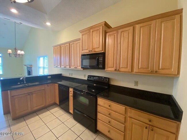 Photo - 4031 Oak Forest Dr