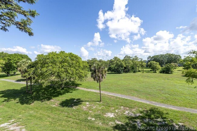 Photo - 6061 N Falls Cir Dr Unit 402