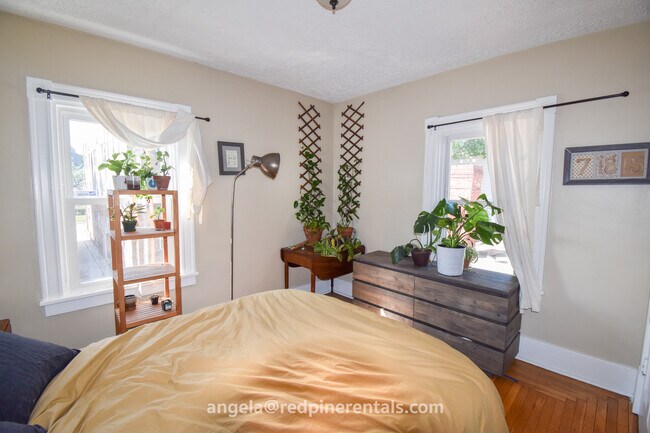 Photo - 5930 Elwood St Unit 3
