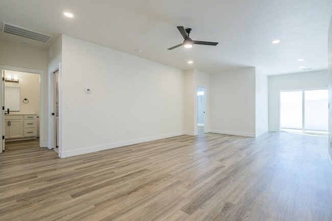 Photo - 2461 Revere Rd