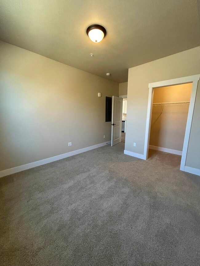 Photo - Grant Creek Village Apartments