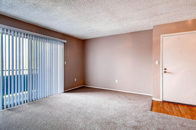 Arvada Village Apartments For Rent In Arvada Co Forrent Com