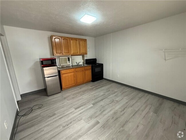 Building Photo - 269 E Pickens Rd Unit 7 Rental