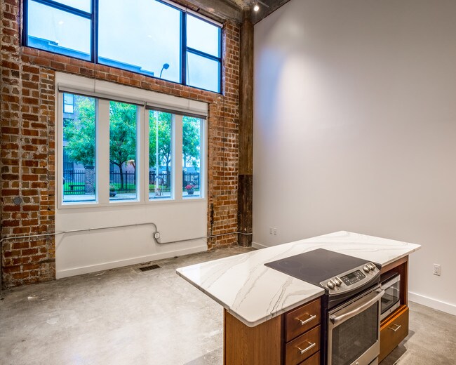 Photo - Clemens Building