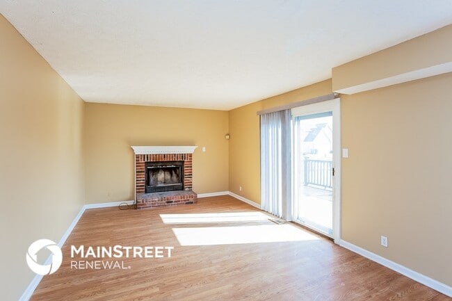 Photo - 3735 Crickwood Dr