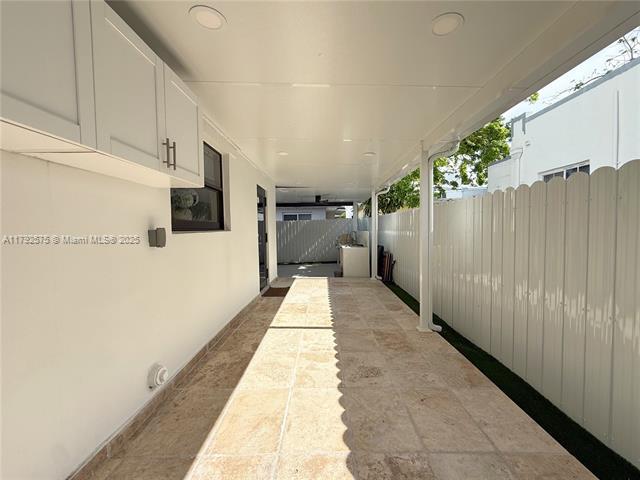 Photo - 927 SW 18th Ave