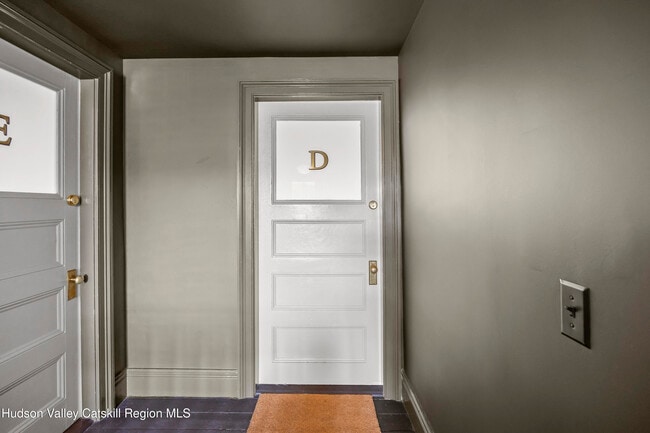 Photo - 620 Warren St