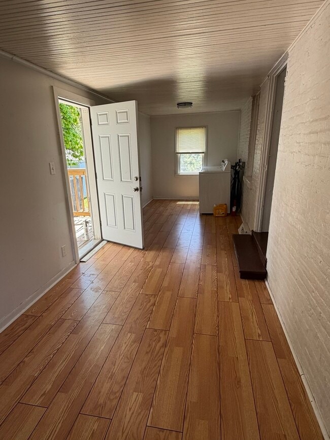 Photo - 315 Pierce St