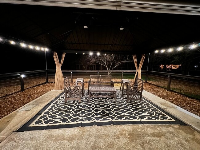 Photo - 486 Hammond Rd