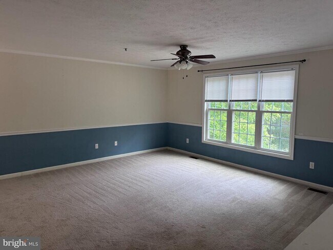 Photo - 23047 Gunston Dr