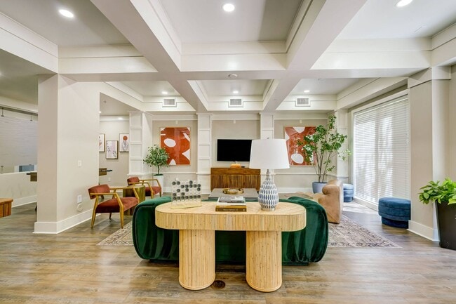 Photo - Vue Park West