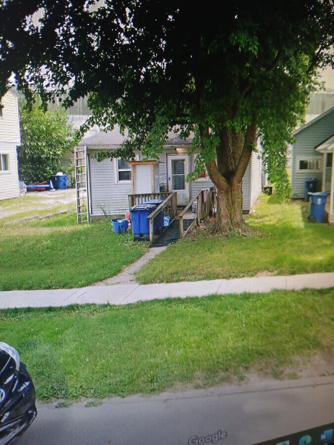 Photo - 123 W South C St House
