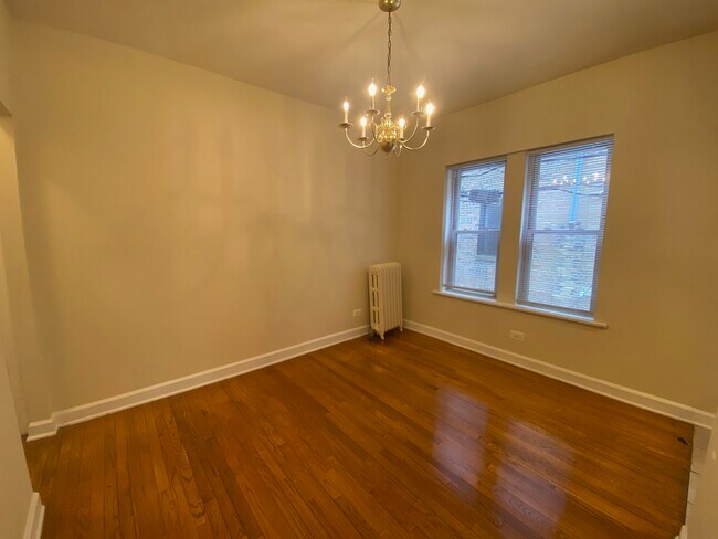 Photo - 1345 1/2 W Touhy Ave