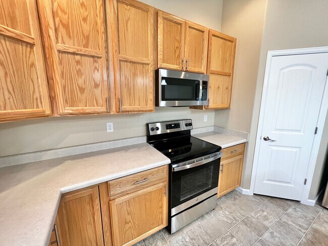 Photo - Beautiful 3 bed 2 bath home in Loveland, CO