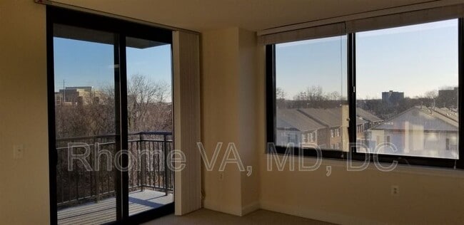 Photo - 2451 Midtown Ave Unit 503