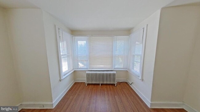 Photo - 6237 Carpenter St