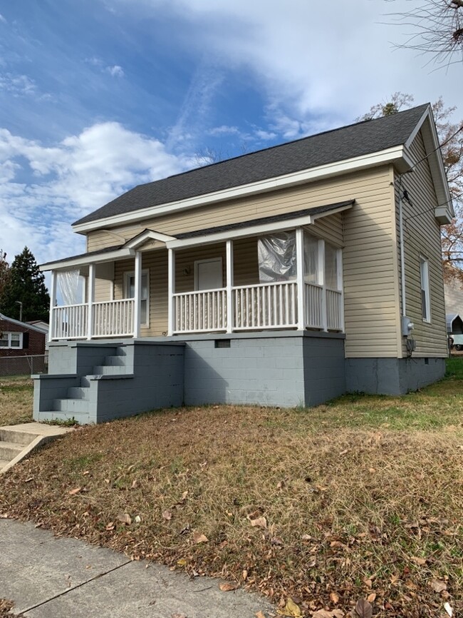 Home in Pelzer - Home in Pelzer