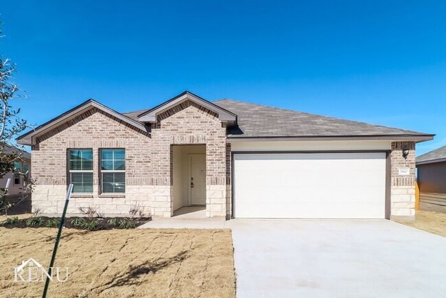 Building Photo - Now Available! Rental