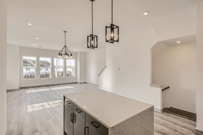 Photo - 5714 California Ave