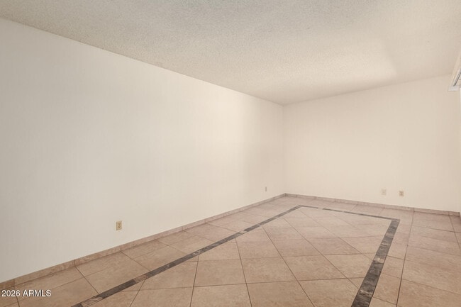 Photo - 4013 S Hazelton Ln