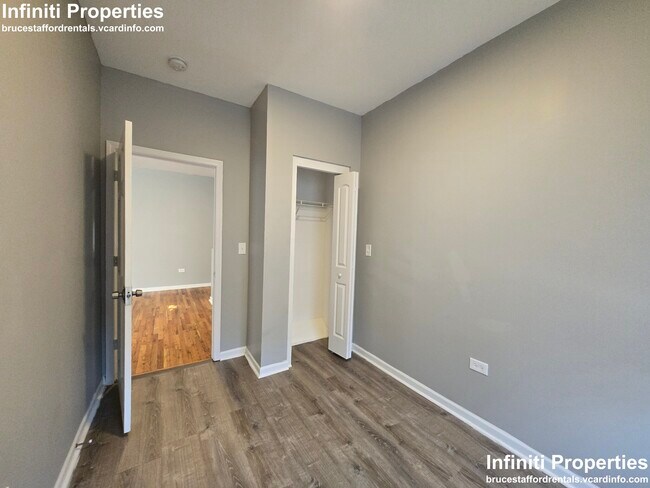 Photo - 6950 S Wabash Ave Unidad 2