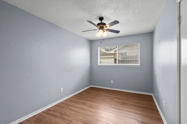 Photo - 7405 Carver Ave