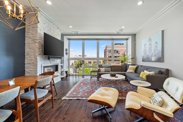 Photo - 1327 W Grand Ave Unit 3W