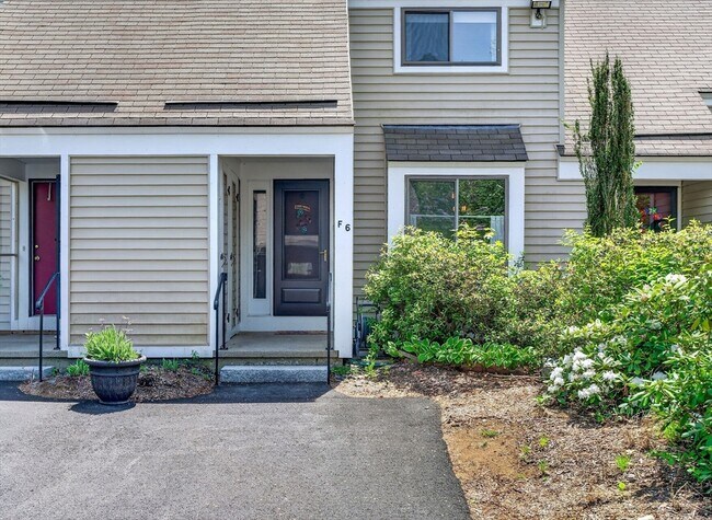 Building Photo - 35 Hazen Rd