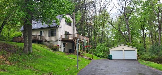 Photo - 45 Laurel Hollow Rd