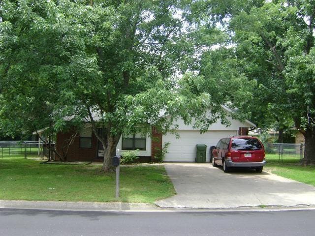 Building Photo - 602 N 34th St