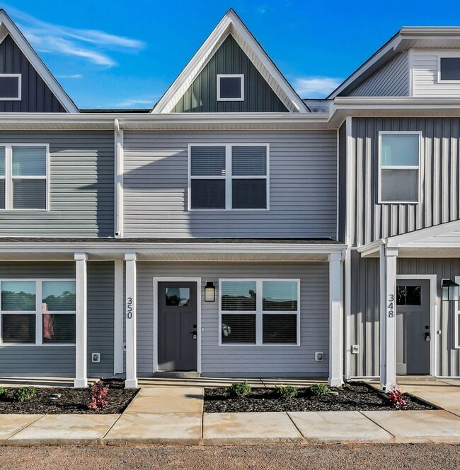 348 Front Rdg Cir