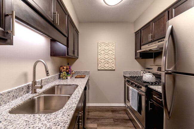 Kitchen at Woodbridge Bloomington