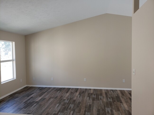 Photo - 709 S Scott St