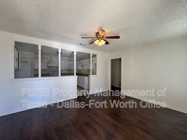 Photo - 1811 Reever St