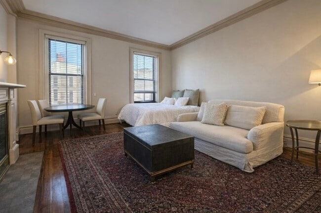Building Photo - 227 Marlborough St Unit 8